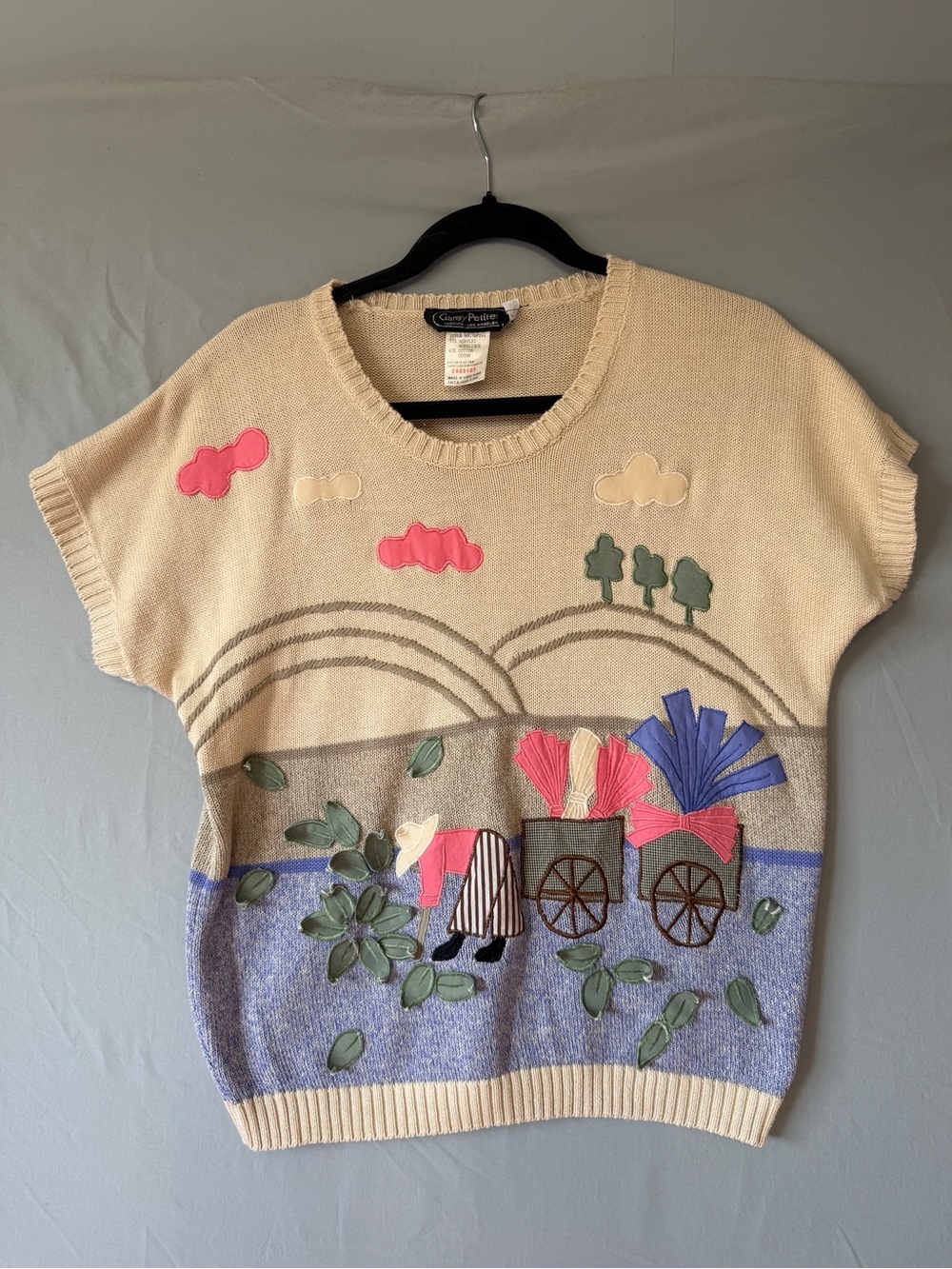 Vintage Garey Petites Womens Sweater M Cream Grandmacore Embroidery Short Sleeve